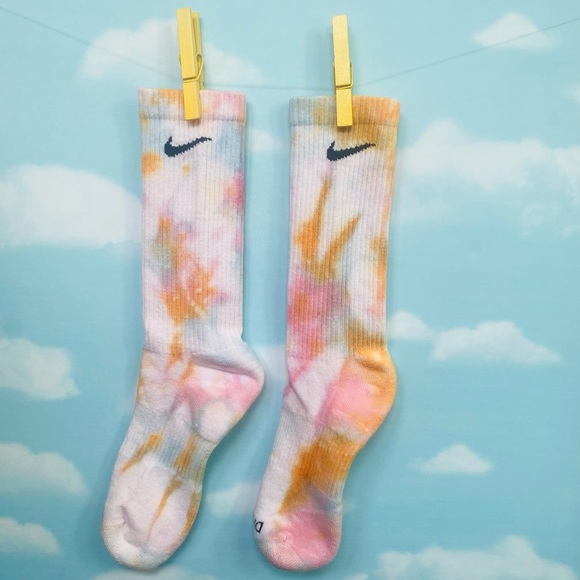 Nike | Hand Dyed Custom Nike Socks | Small/Medium | Kaleidoscope Tie Dye - Picture 9 of 13